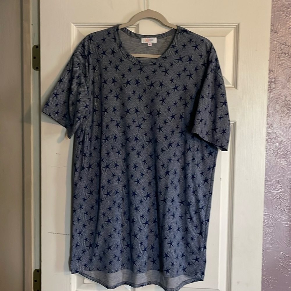 LulaRoe shirt XL.